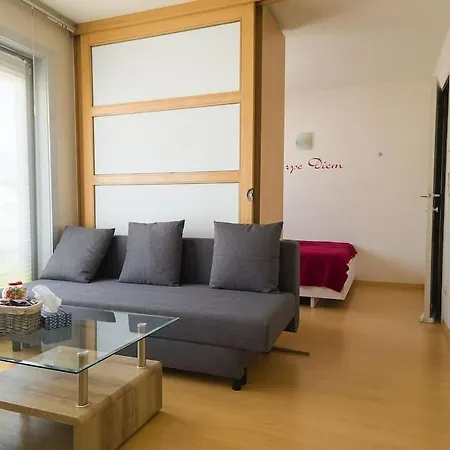 Cozy With Pool Close To The Sea Ostende