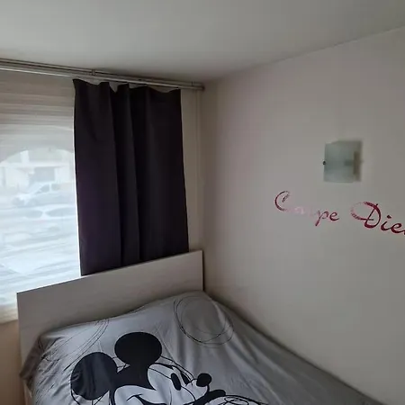 Cozy With Pool Close To The Sea * Остенде