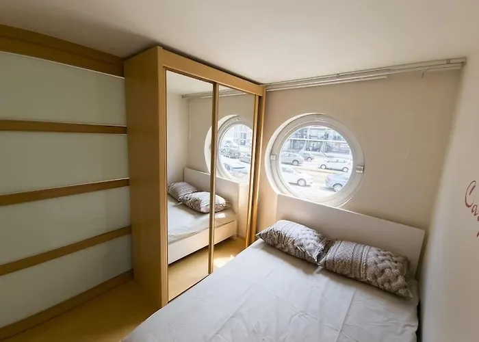 Cozy With Pool Close To The Sea Apartment *