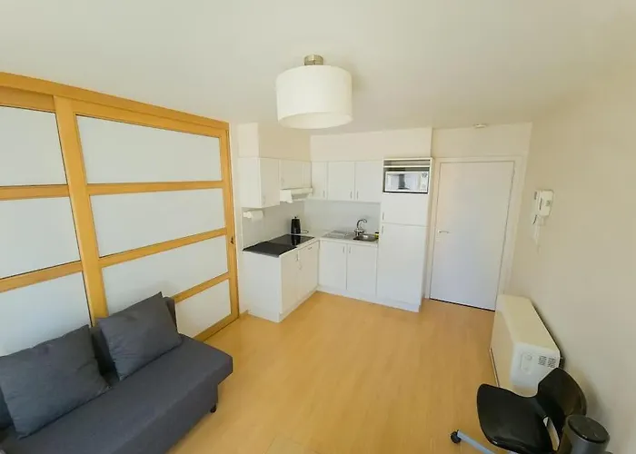 Cozy With Pool Close To The Sea *